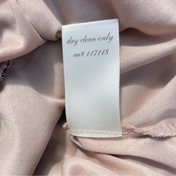 Alya Pullover Top Deep V in back Black and Tan Size Medium  D1220 - Picture 11 of 11